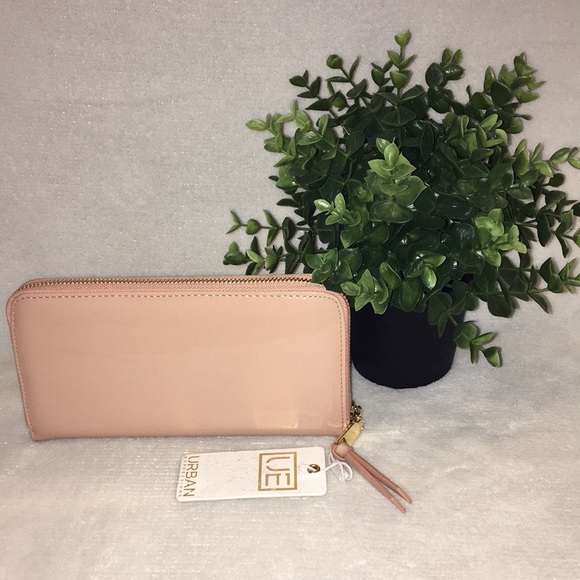 Urban Expressions Handbags - NWT Urban Expressions Wallet